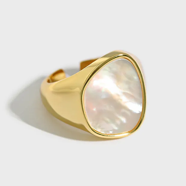 Vintage Chunky Round Mother of Pearl Ring-1